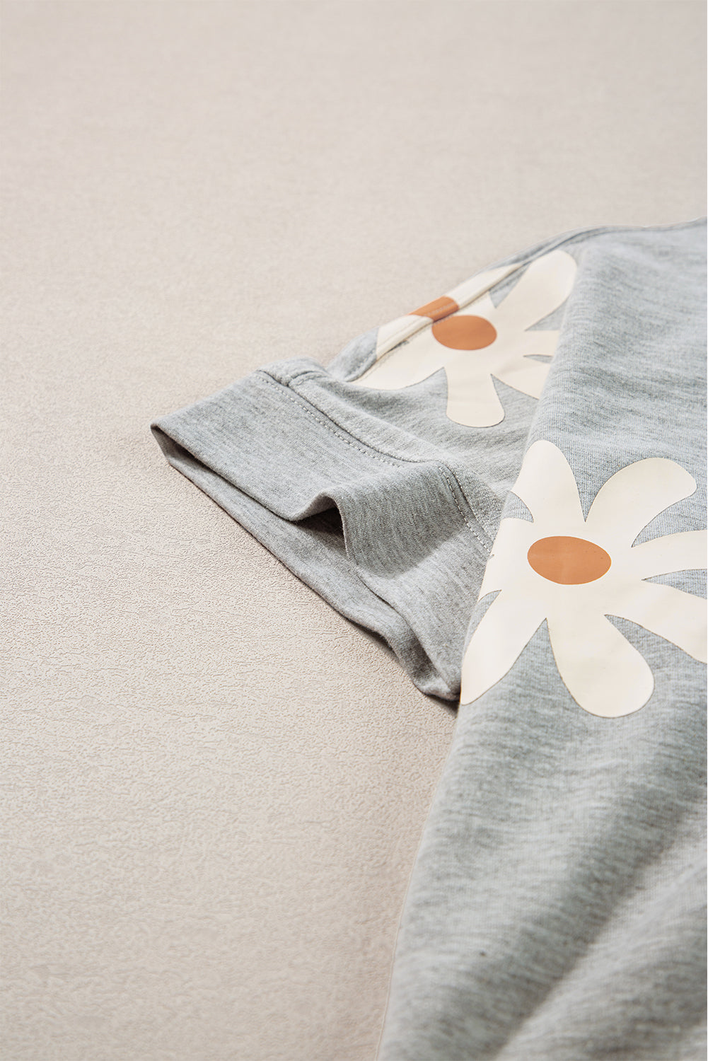 Daisy Flower Printed Casual T Shirt | Gray