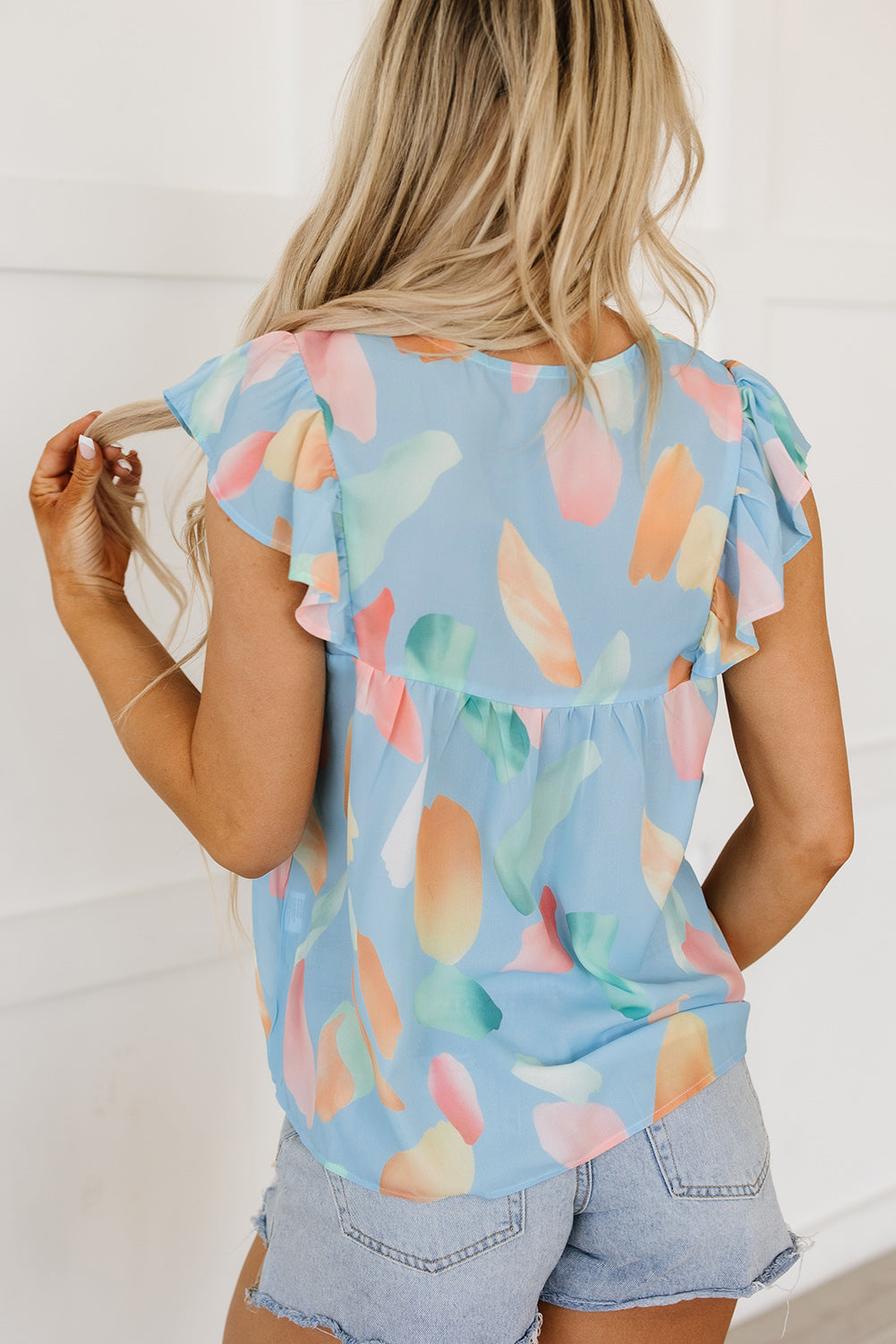 Splotches Pattern Ruffled Cap Sleeve Shift Top | Sky Blue