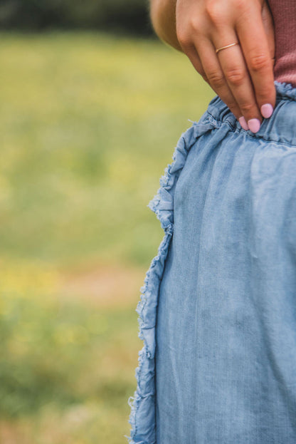 Light Wash Raw Hem Ruffled Wide Leg Jeans | Myosotis