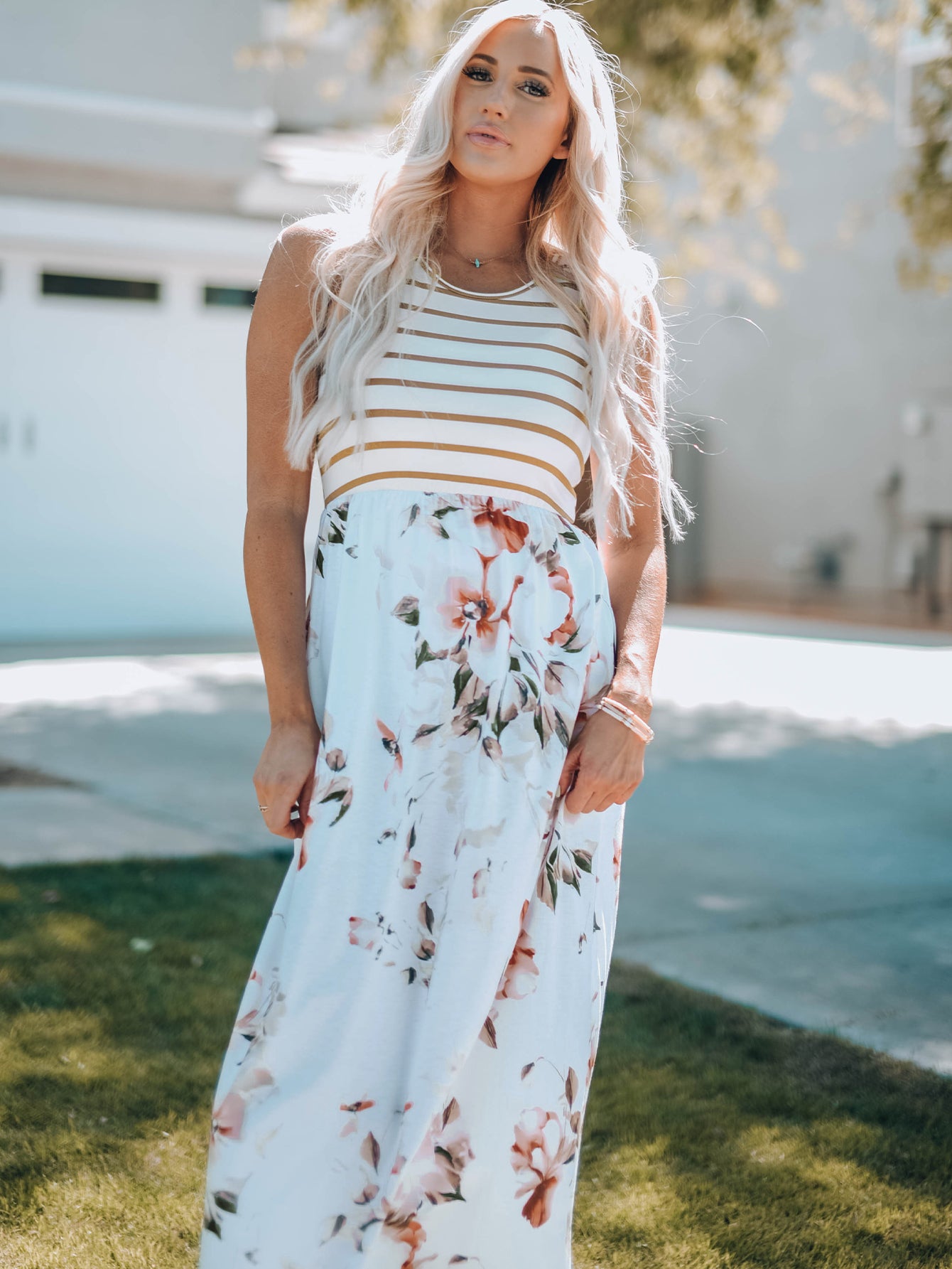 Striped Floral Print Sleeveless Maxi Dress With Pocket | White