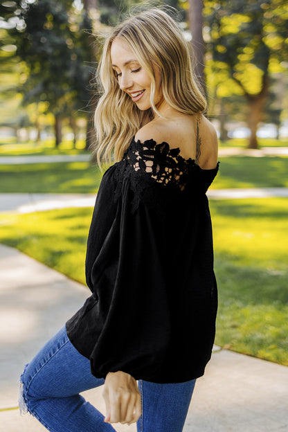 Blooming Lace Off The Shoulder Top | Black