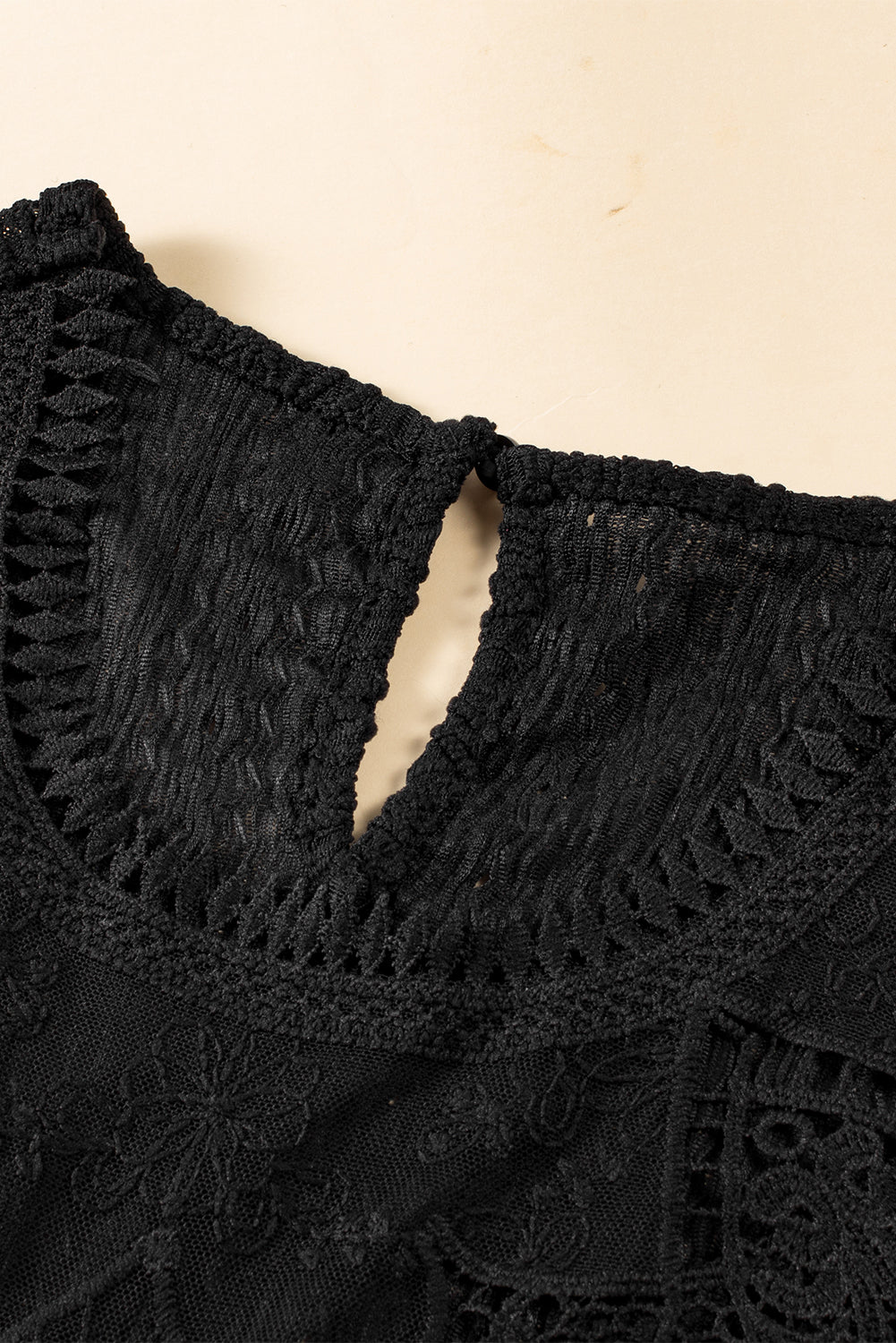 Guipure Lace Crochet Keyhole Back Tank Top | Black