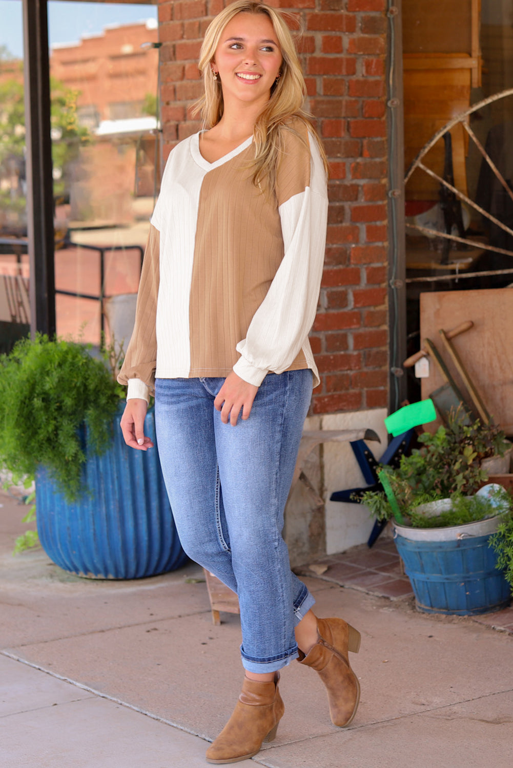 Colour Block Wide Ribbed V Neck Top | Apricot