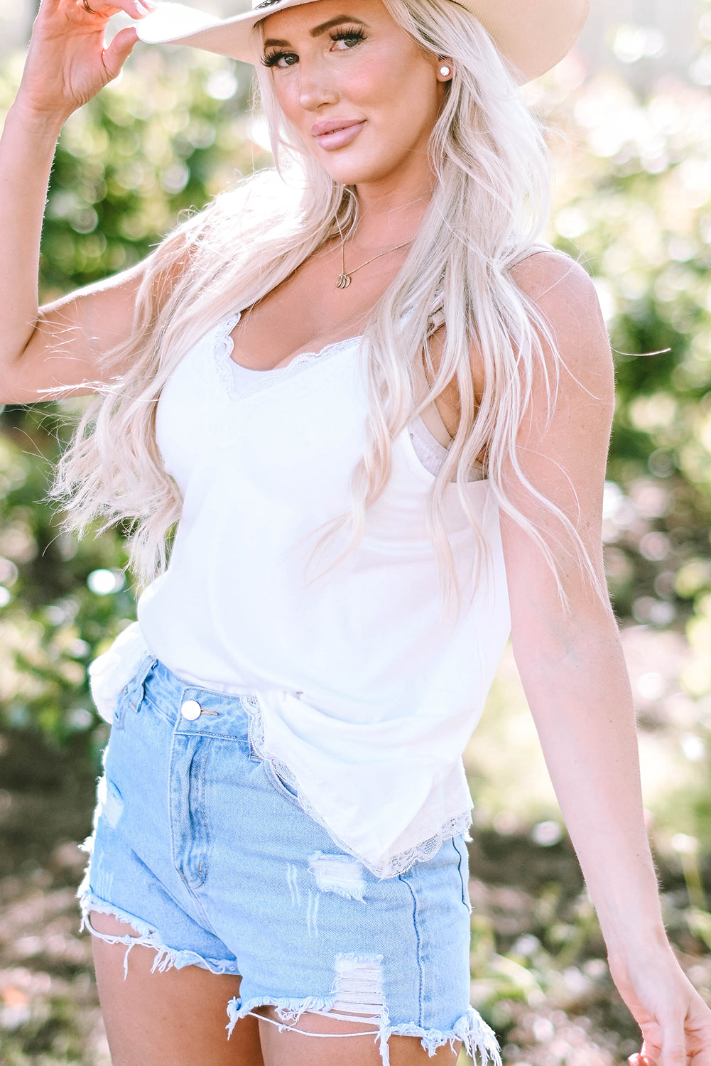 Delicate Lace Trim Flared Tank Top | White