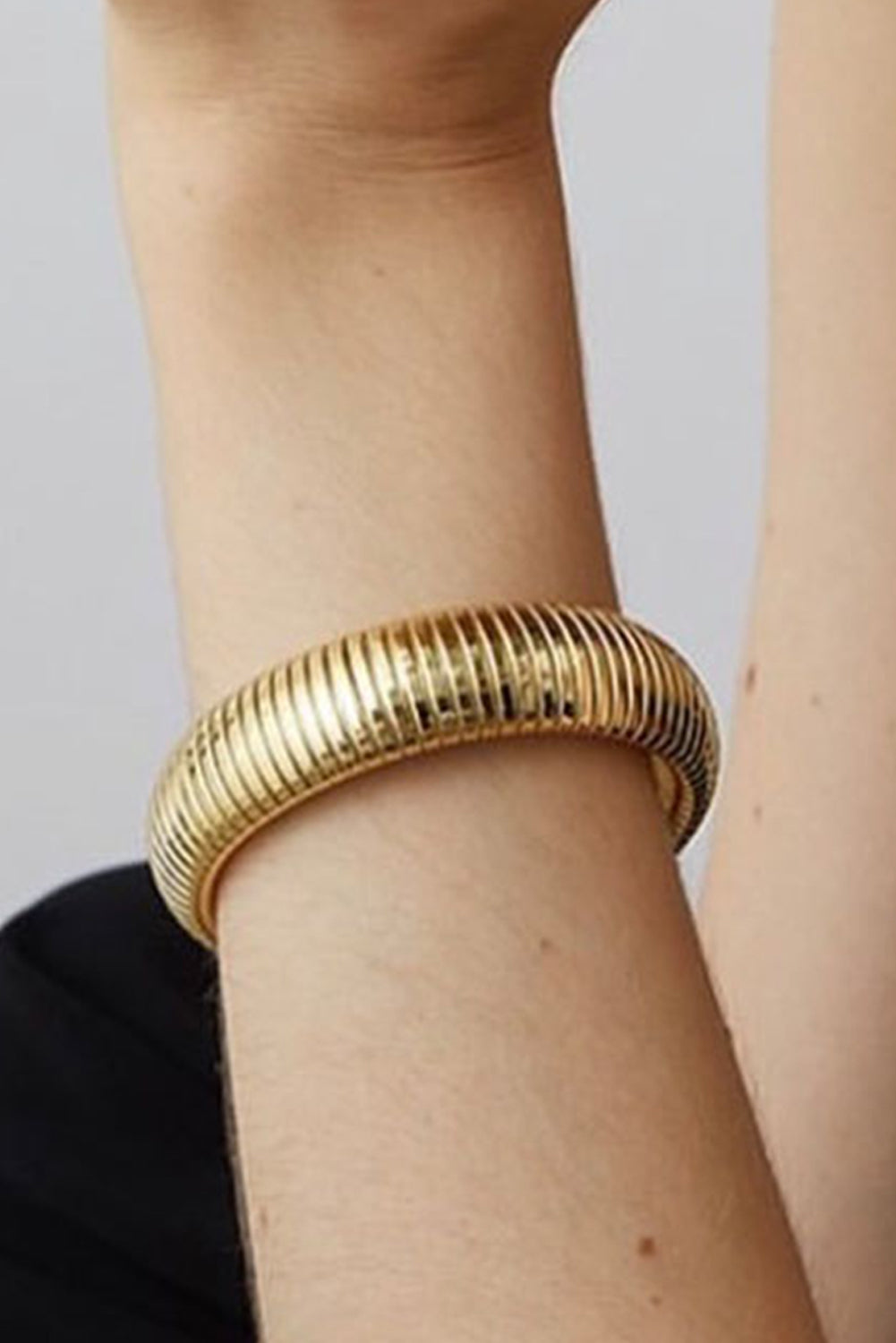 Textured Striped Plated Titanium Steel Chunky Bangle | Gold