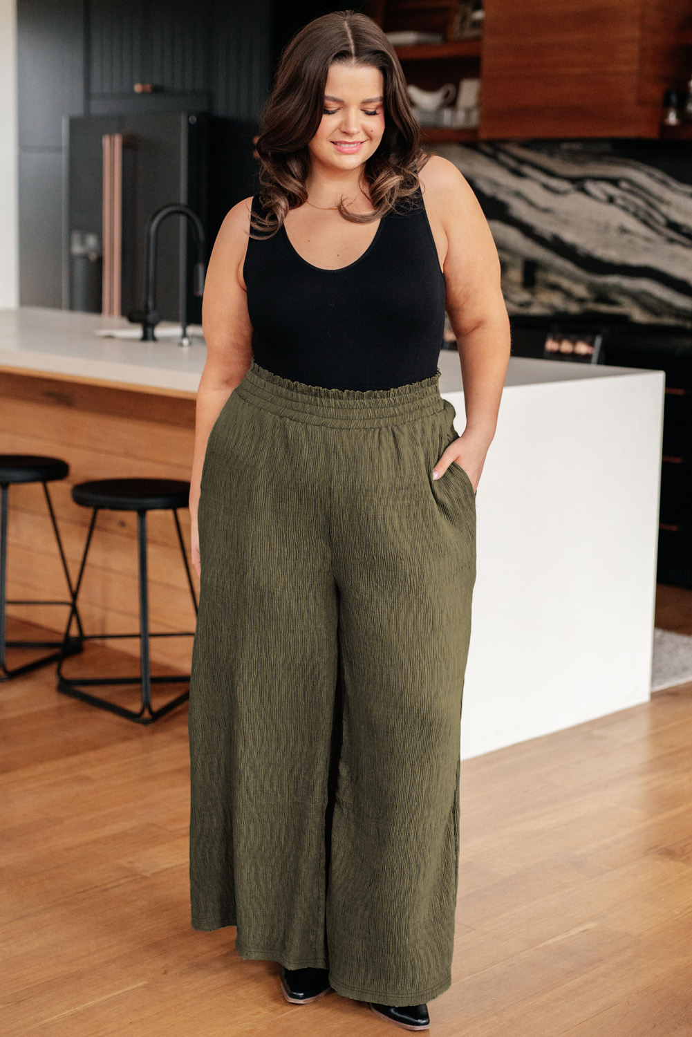 Plus Size Textured Shirred High Waist Casual Pants | Jungle Green