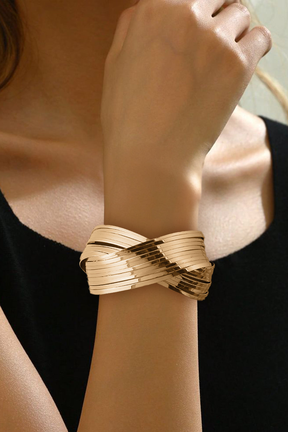 Textured Crossover Metal Cuff Bracelet | Gold