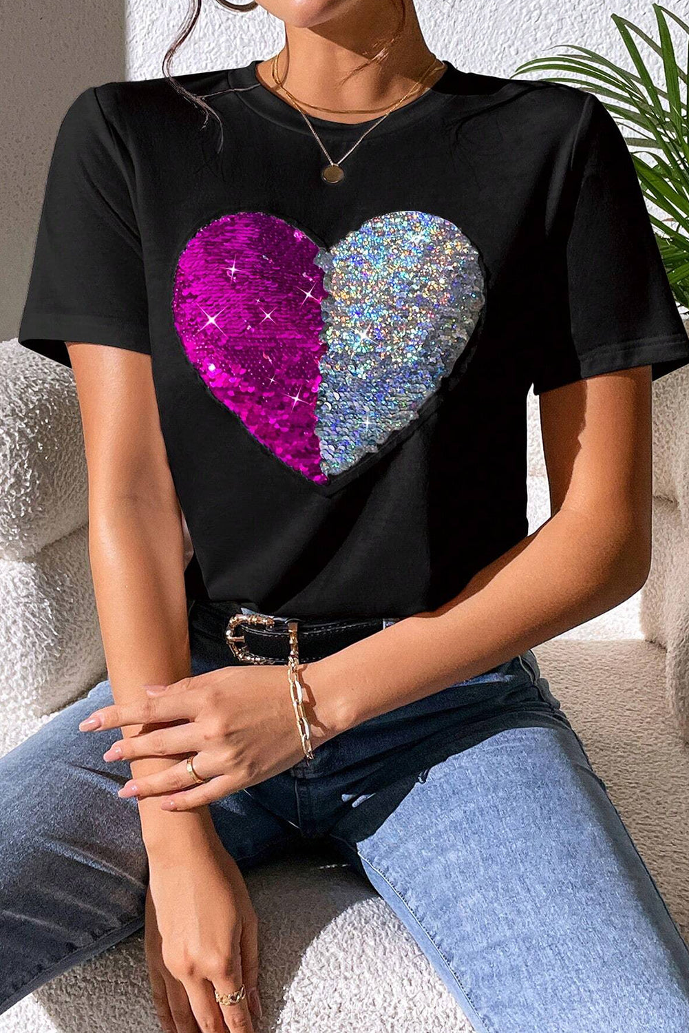 Valentine Two Tone Sequined Heart Shaped Graphic T Shirt | Black