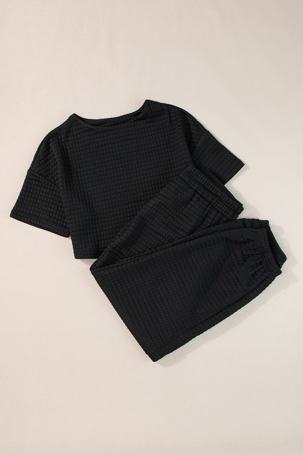 Lattice Textured Cropped Tee And Jogger Pants Set | Black