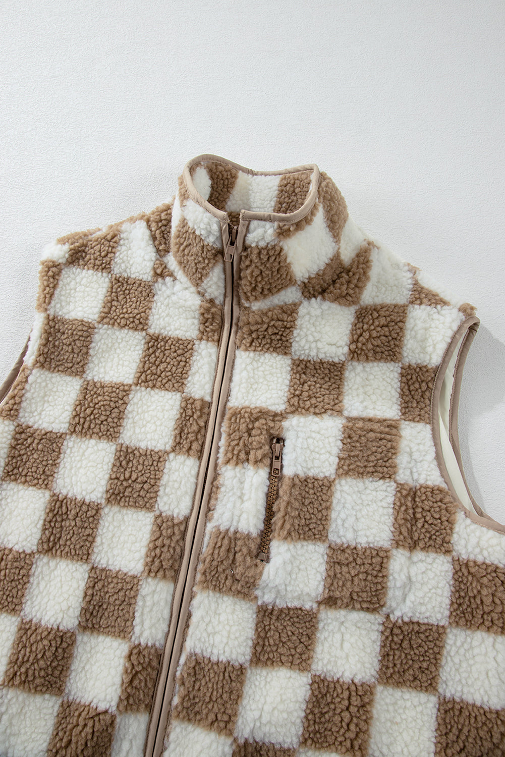 Checkered Sherpa Collared Jacket Vest | Khaki