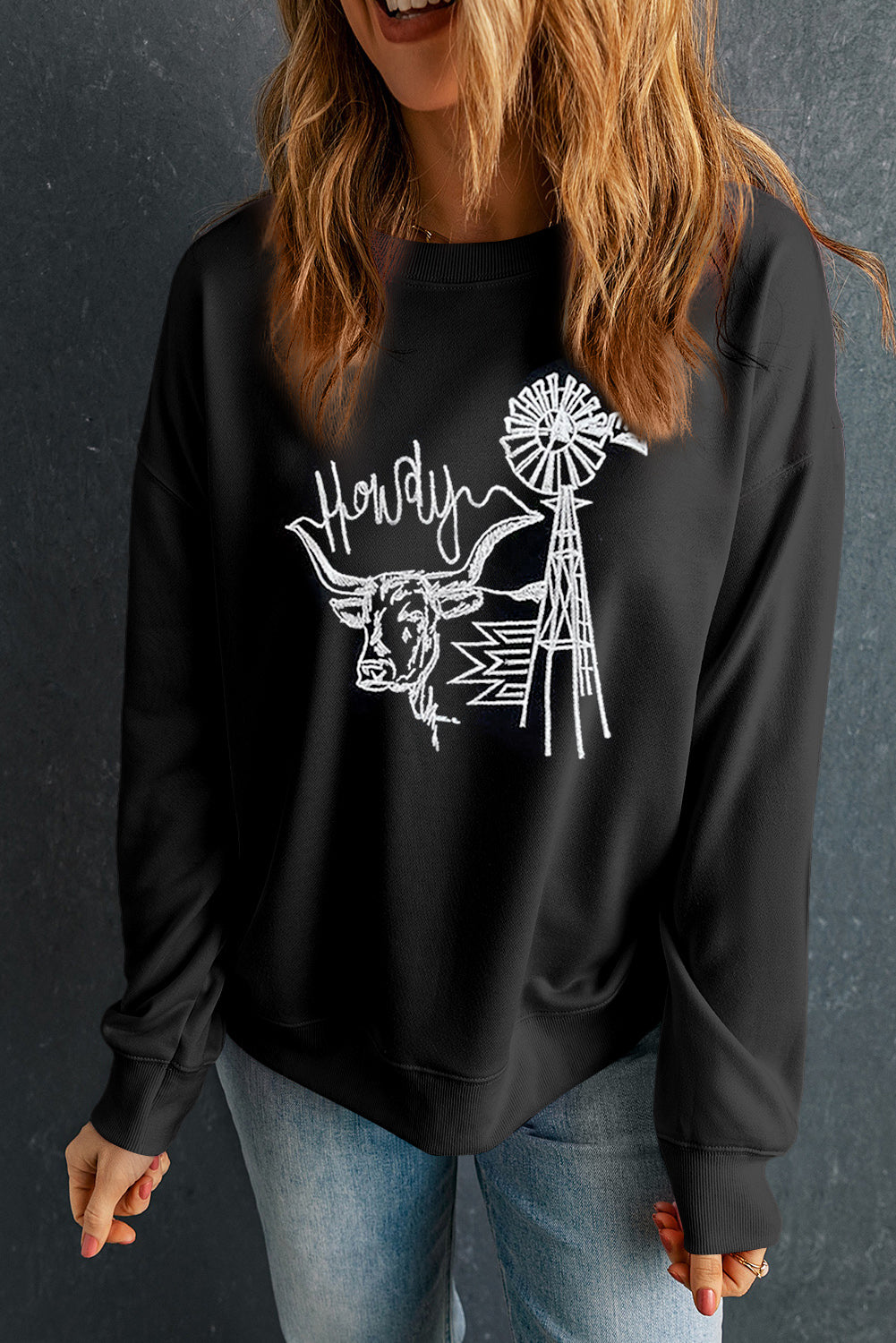 Embroidered Howdy Cow Western Graphic Crew Neck Sweatshirt | Black