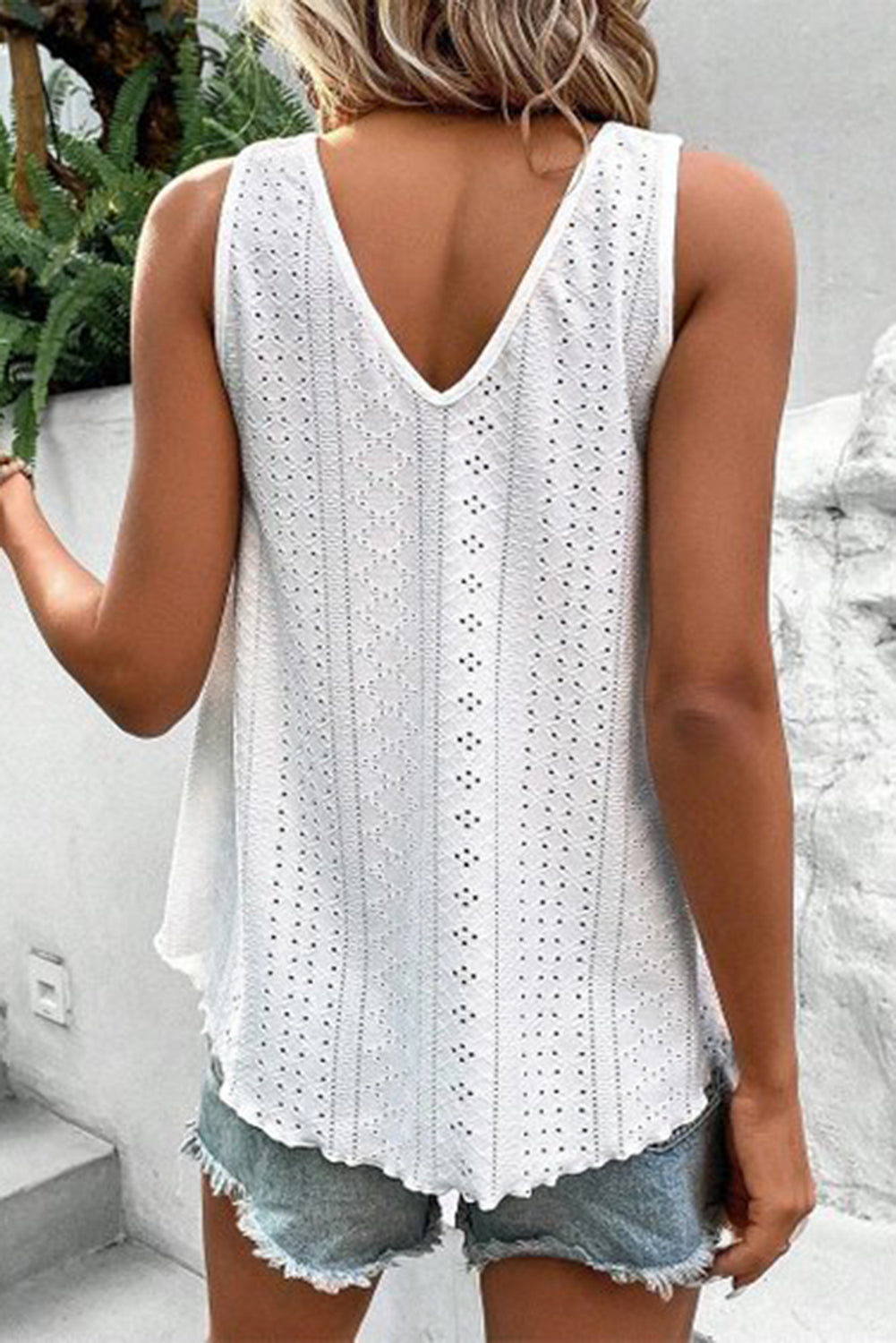 Lace Crochet Splicing V Neck Loose Fit Tank Top | White