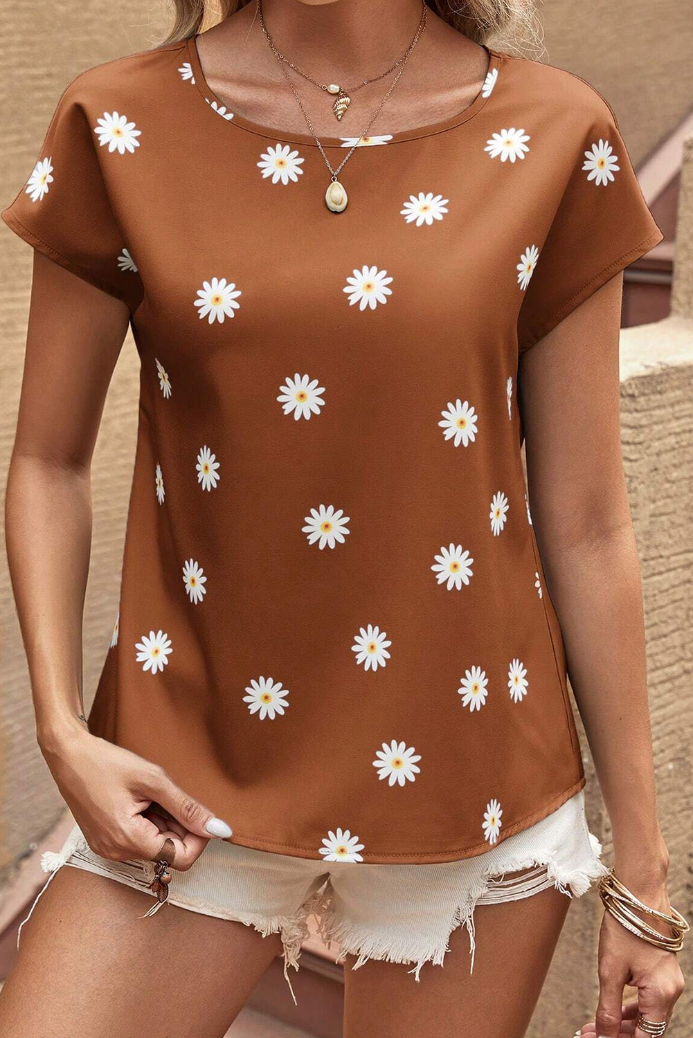 Daisy Print Short Sleeve Top | Chestnut