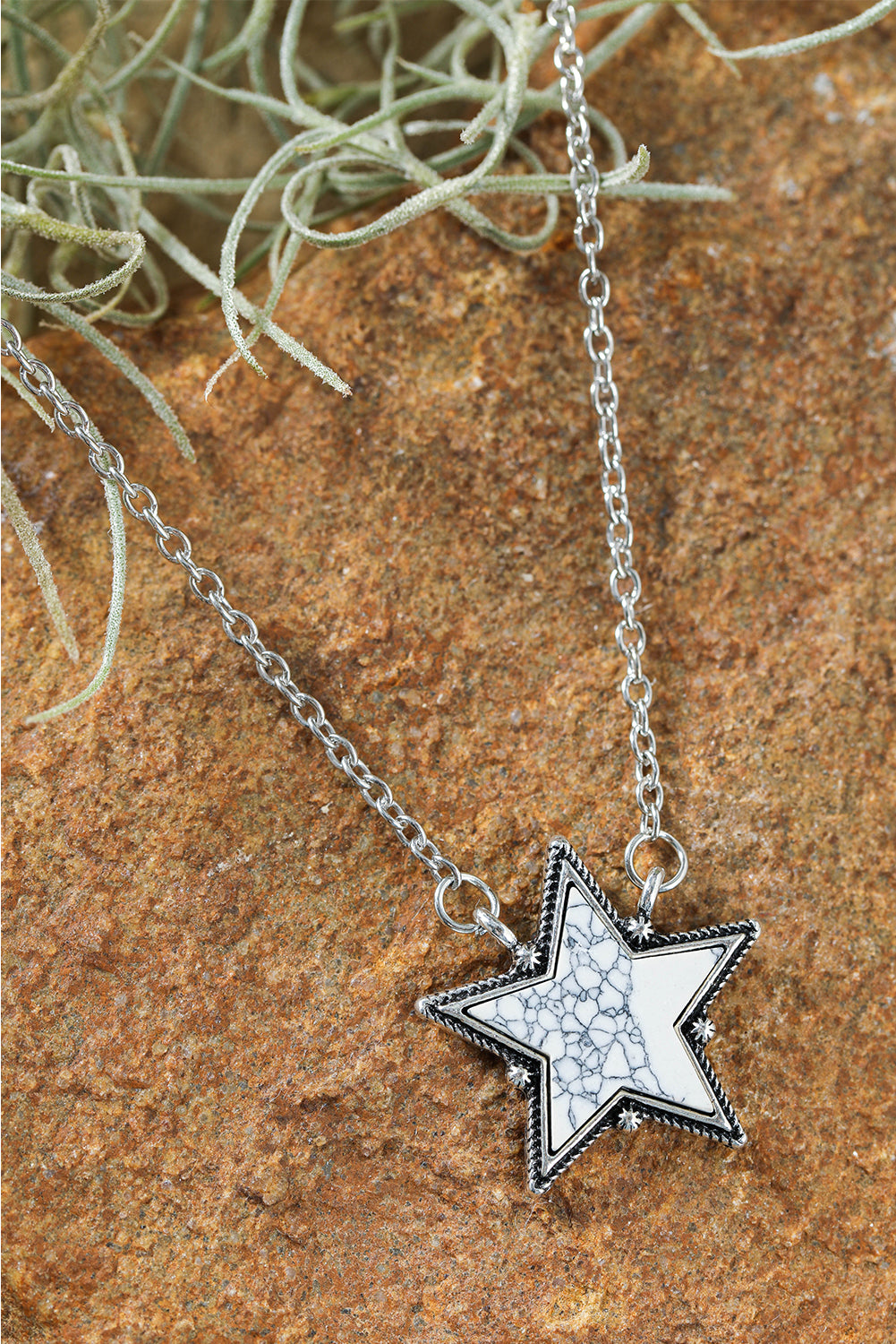 Star Shape Pendant Chain Necklace | White