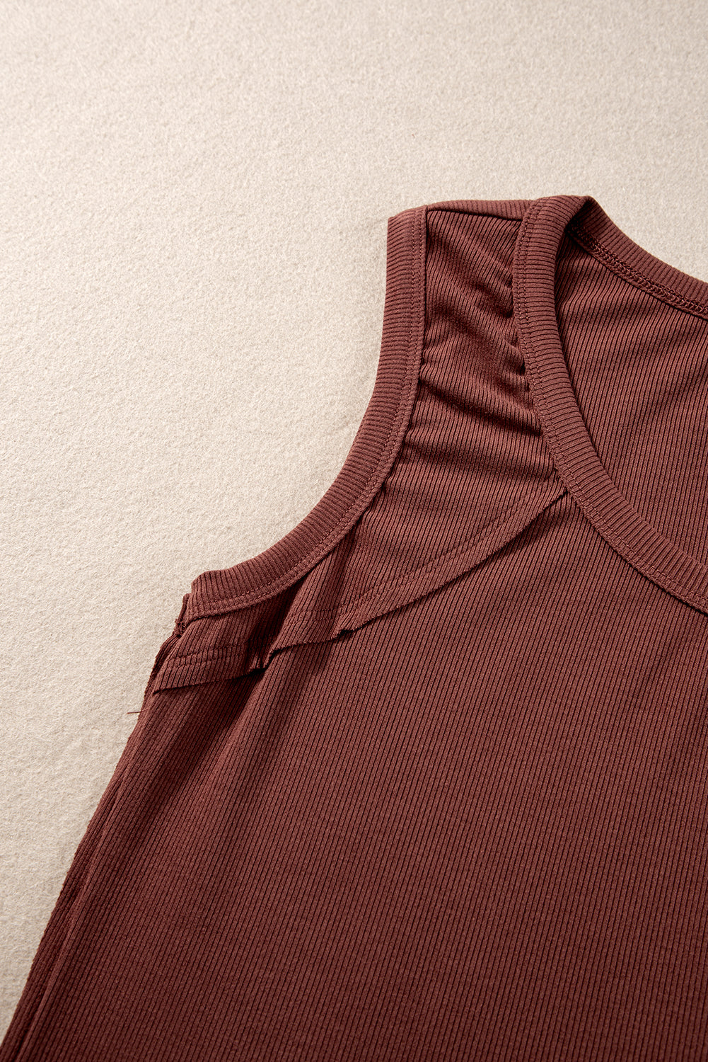 Ribbed Exposed Seam Cropped Tank Top | Coffee