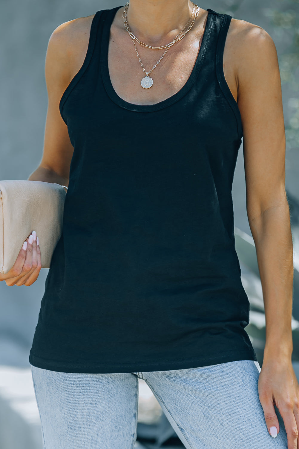 Scoop Neck Basic Solid Tank Top | Black