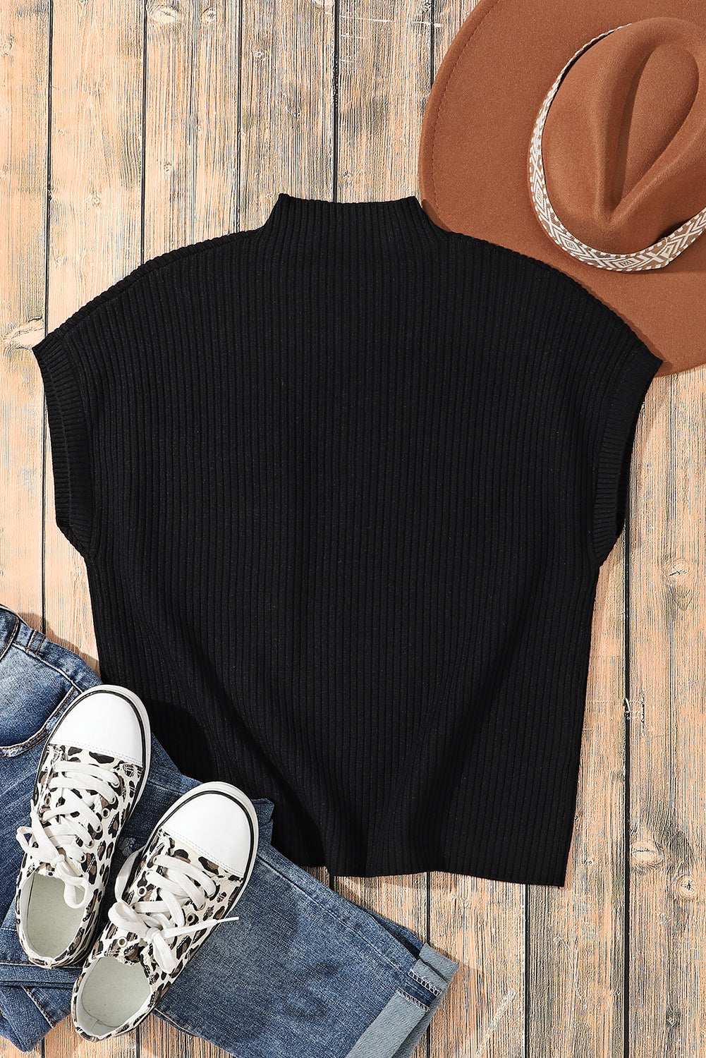 Patch Pocket Ribbed Knit Short Sleeve Sweater | Black