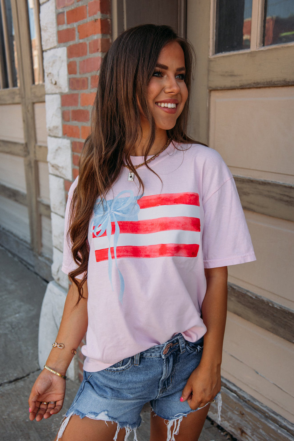 Flag Bow Graphic Crewneck Tee | Light Pink