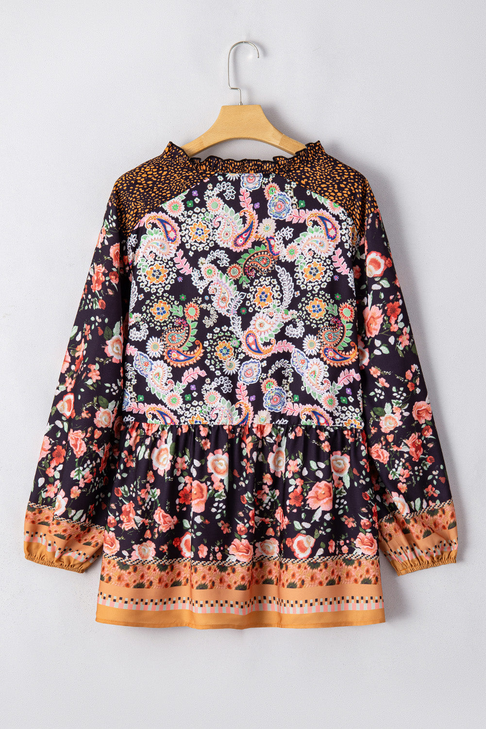 Plus Size Paisley Floral Print V Neck Bubble Sleeve Blouse | Black