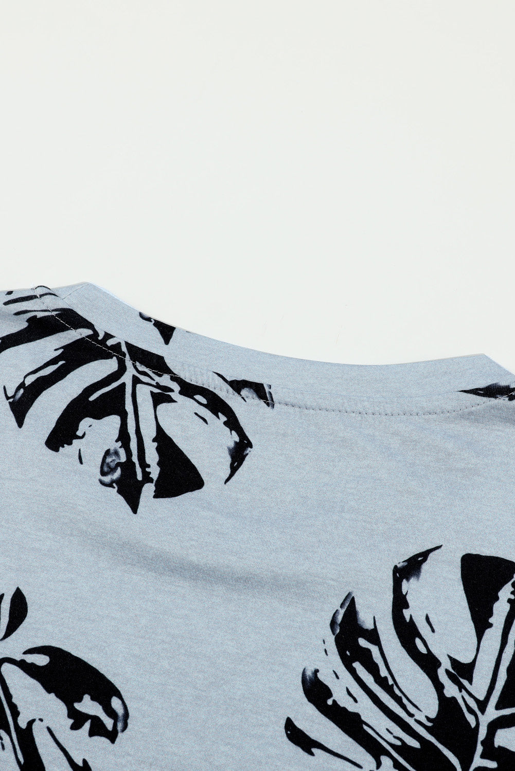 Crew Neck Tropical Plants Print T-Shirt | Gray