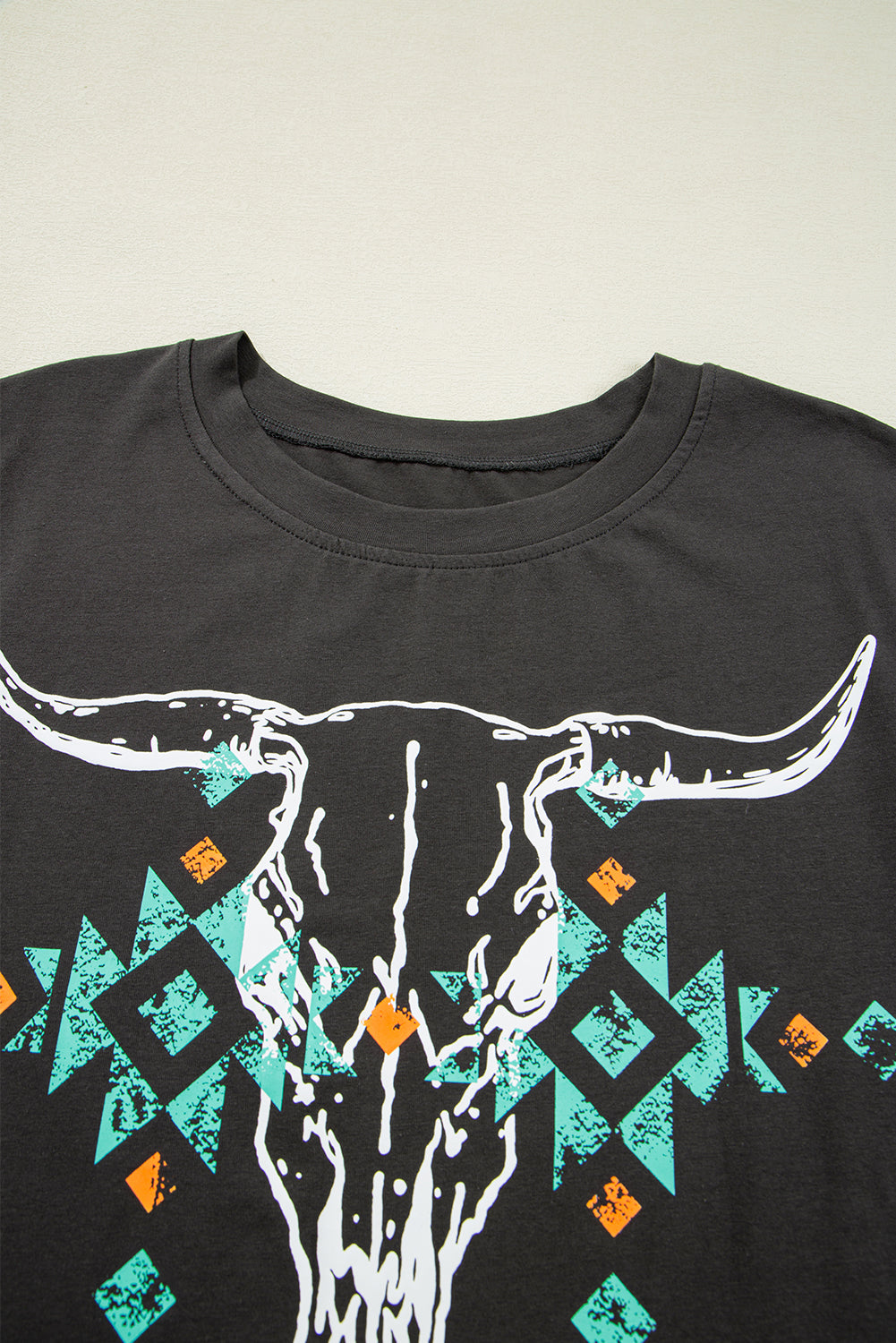 Vintage Western Bull Head Skull Turquoise Aztec Graphic T Shirt | Carbon Grey