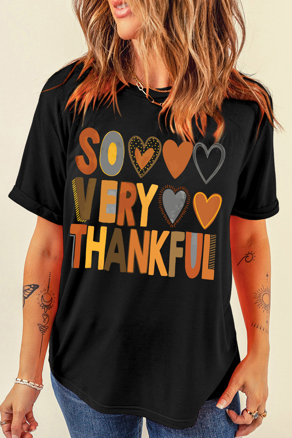 So Very Thankful Heart Printed Crewneck Thanksgiving T Shirt | Black